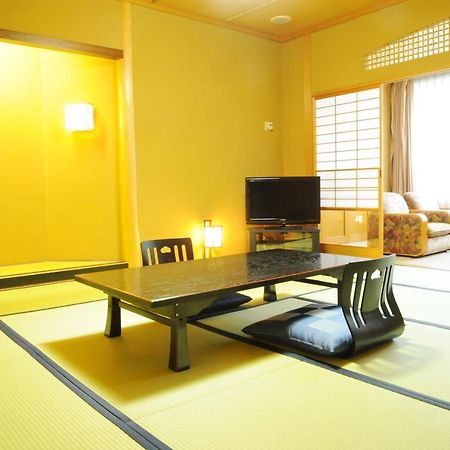 Echigo Yuzawa Onsen Sakura Tei Hotel Kültér fotó