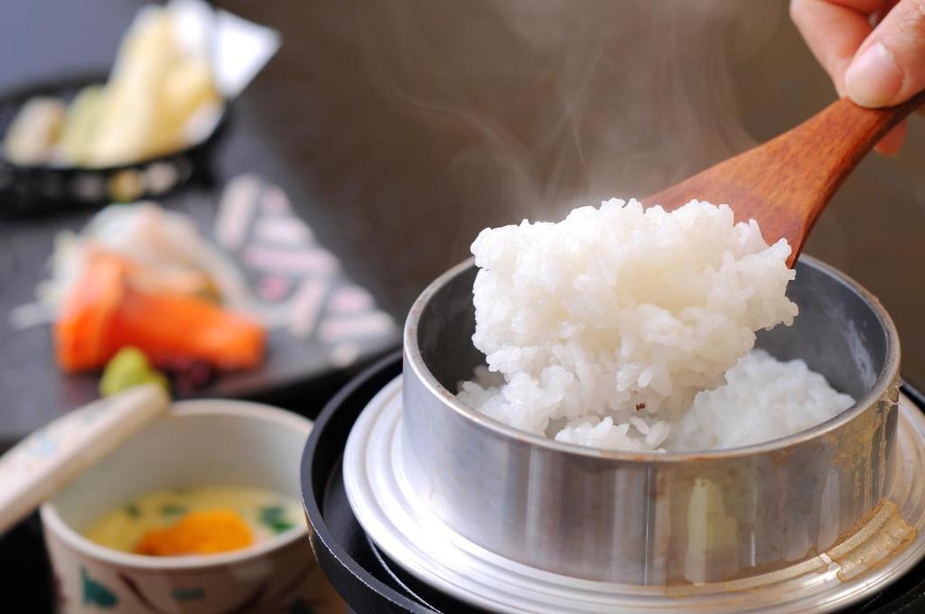 Echigo Yuzawa Onsen Sakura Tei Hotel Kültér fotó